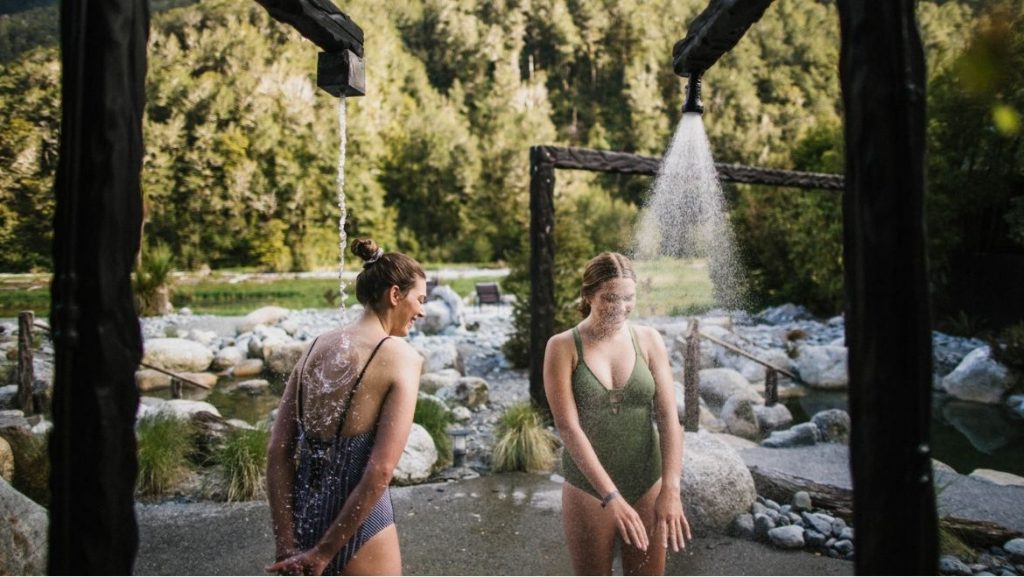 hot and cold thermal massage showers